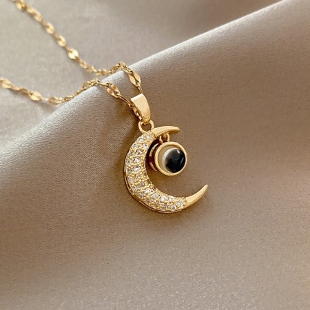 European and American style retro trend half moon necklace